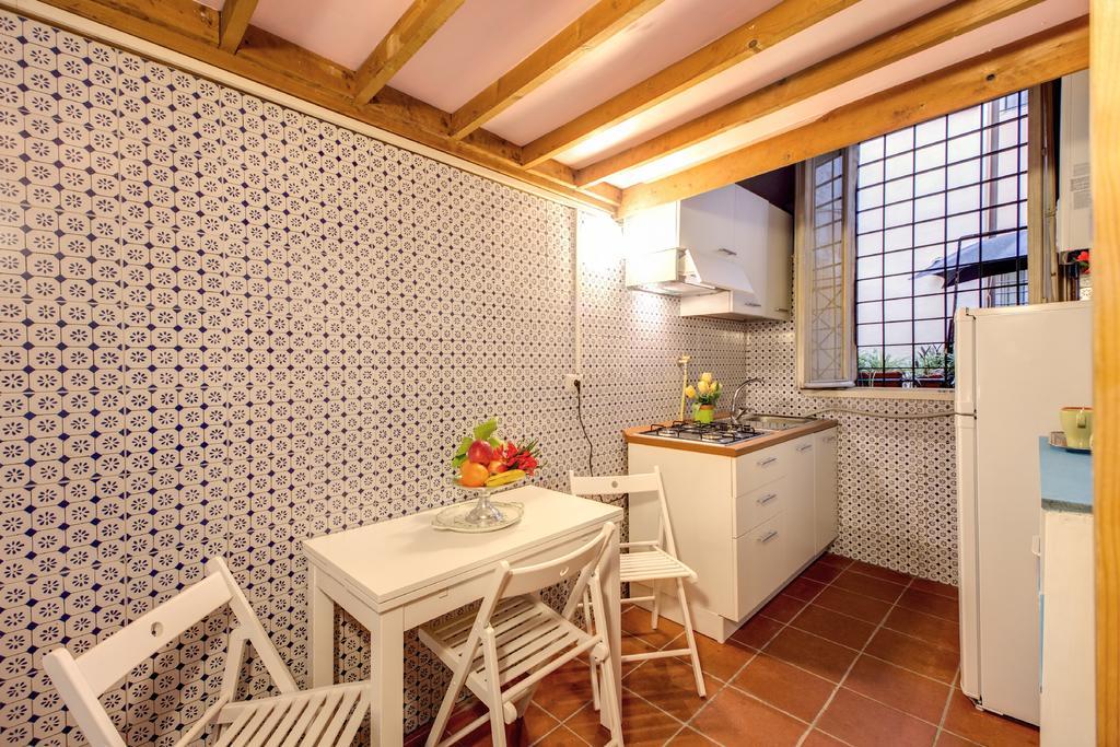 Casa Savelli Apartment Рим Екстериор снимка